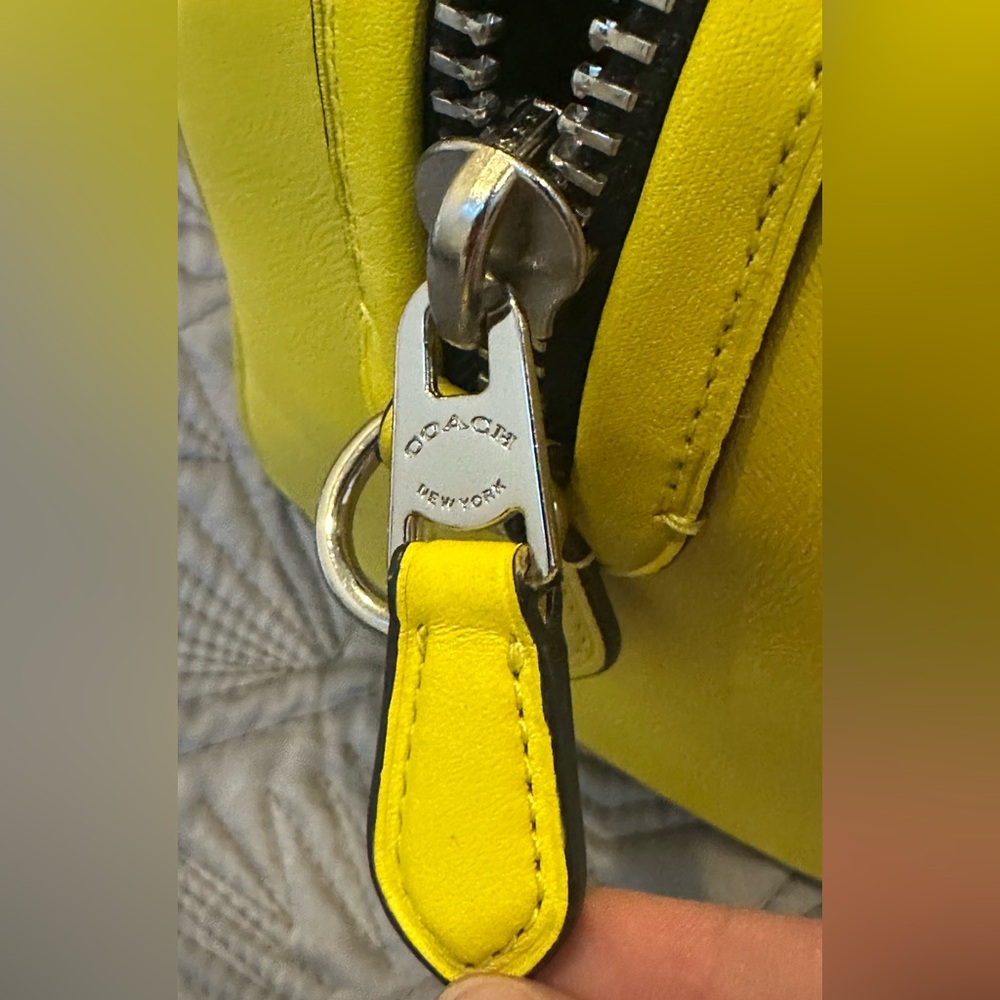 COACH X PEANUTS Snoopy Mini Surrey Yellow Satchel Crossbody + Woodstock Hang Tag - Picture 8 of 10